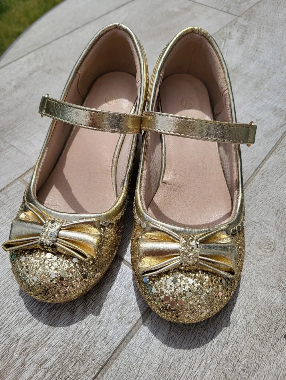 Girls' Gold Glitter Mary Jane Shoes with Bow Size 12.5